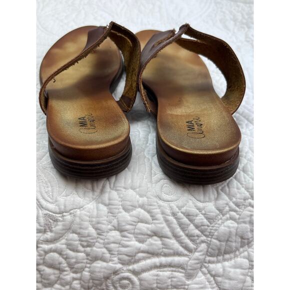 Mia Women's Tan T-Post Slip On Flat Summer Vacation Cruise Sandals - Size 8.5 - Picture 4 of 9